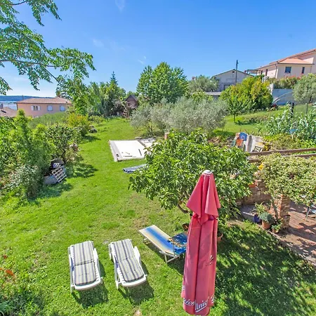Apartment 3 Bedroom Awesome In